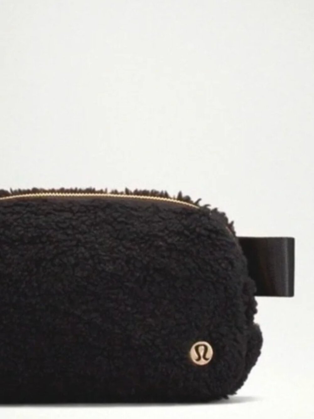 Lululemon Athletica Everywhere Crossbody Bag Black Sherpa - Picture 2 of 7